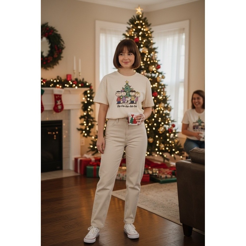 American Eagle Peanuts Christmas Graphic T-Shirt White M Snoopy Charlie Brown